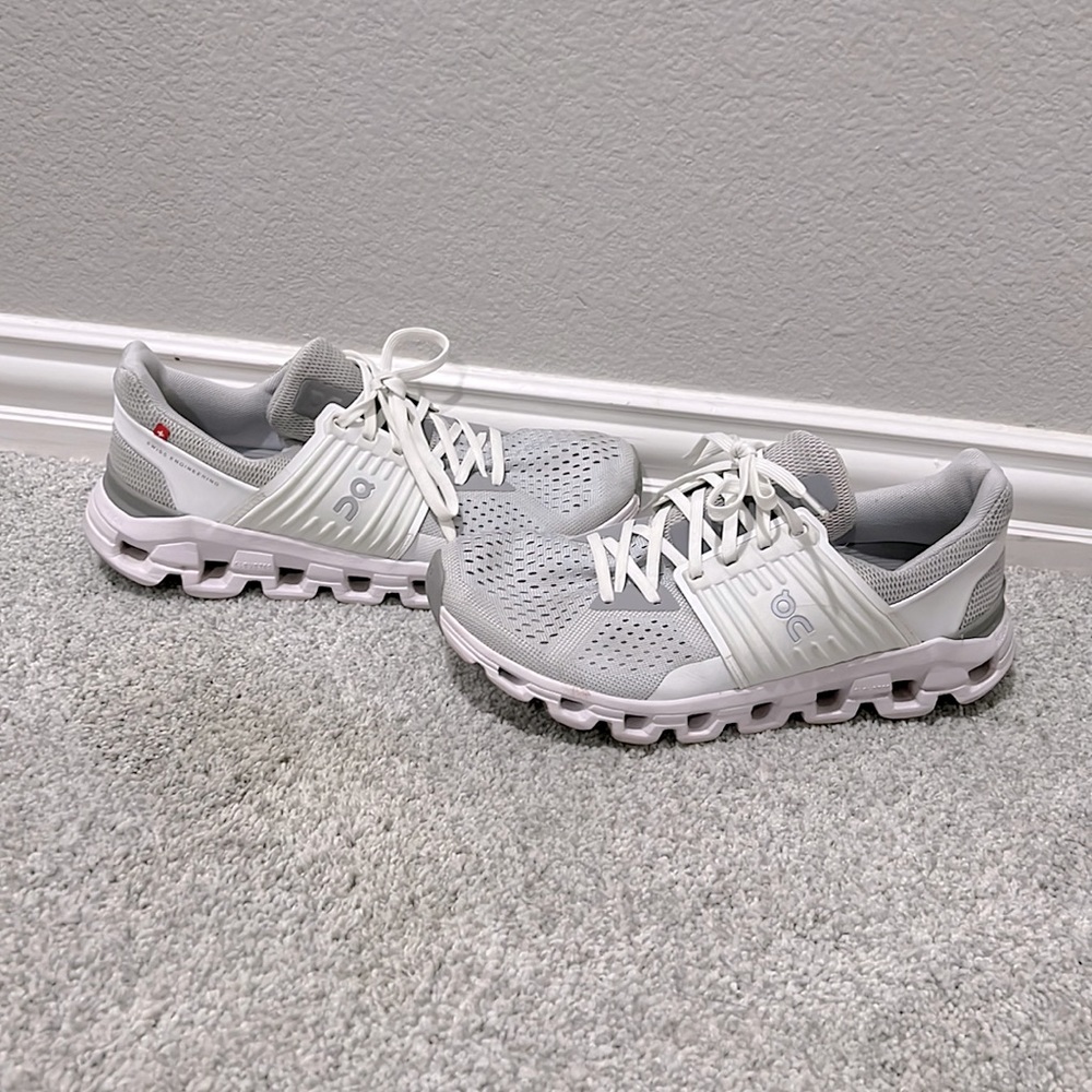 On Cloud tennis shoes